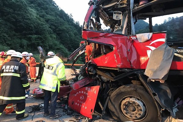 36 قتيلا على الاقل في حادث سير في الصين

