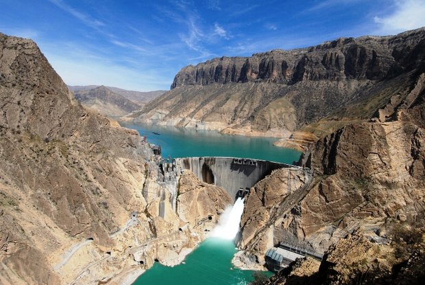 شهر «دهدز» تشنه میان دو سد پر آب