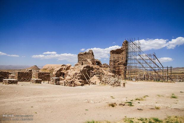 تخت سلیمان ، یادگاری به قدمت 3000 ساله