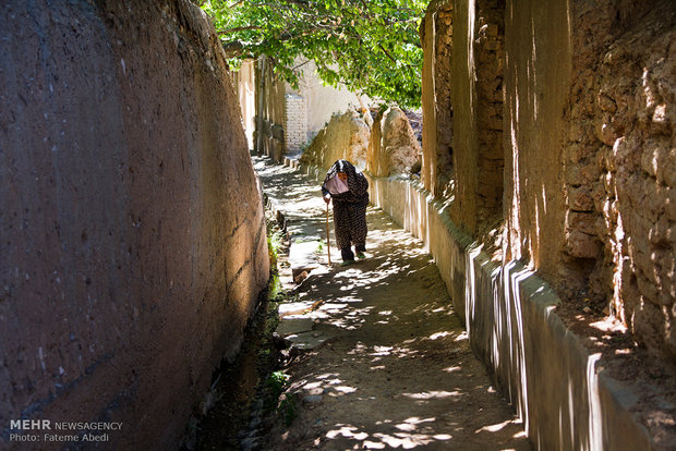 A view of daily life in rural Iran