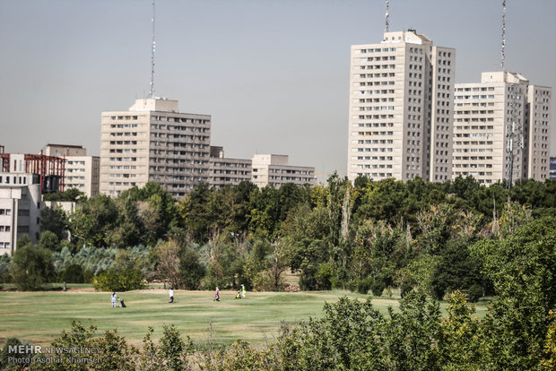 İranlı kadınlardan golf yarışması