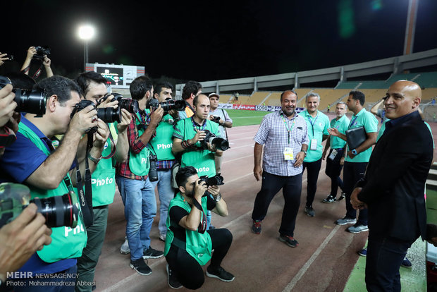 İran Futbol Süper Ligi'nin kritik maçından karelerی البرز