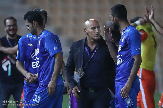 İran Futbol Süper Ligi'nin kritik maçından kareler