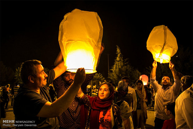 İran'da Suriyeli çocuklar için "Balon Festivali"