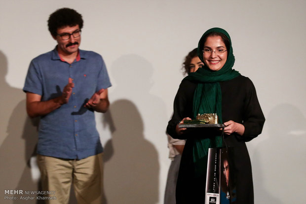 نخستین دوره اهدای نشان عکاس سال مطبوعاتی ایران