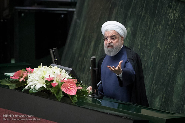 Rouhani takes Parliament's questions over economic situation  