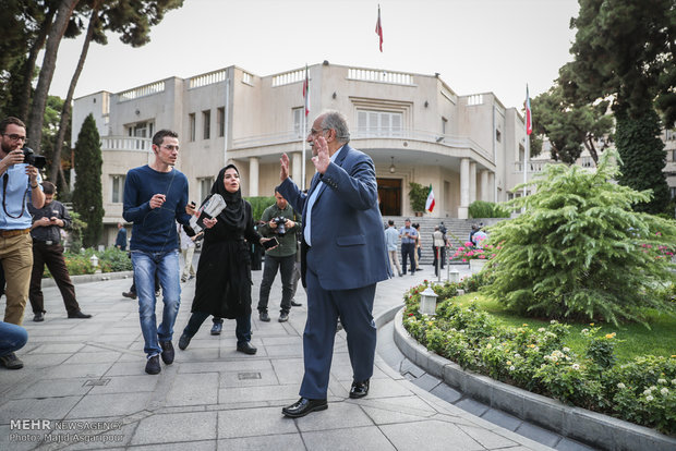 İran'ın yeni hükümetinin ilk toplantısından kareler