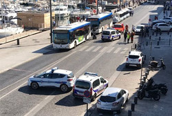 الشرطة الفرنسية: مقتل شخص بحادثة دهس بمحطتي حافلات في مرسيليا