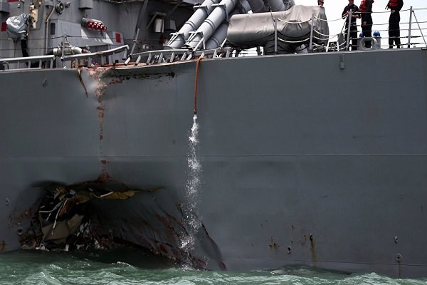 نیروی دریایی آمریکا فعالیت های خود در سراسر جهان را متوقف کرد