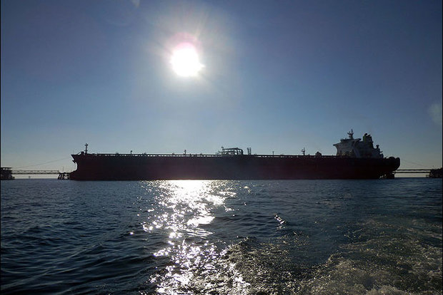 مذاکره برای معافیت واردکنندگان نفت خام  از ایران