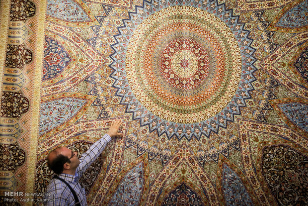 Natl. Crafts Exhibition opens in Tehran