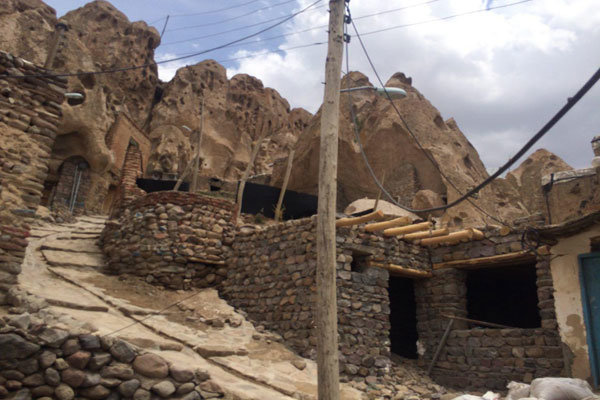 معضلات روستای صخره‌ای ایران/ کندوان جهانی می‌شود؟