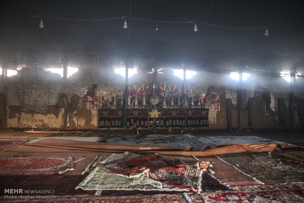 Tahran'da meydana gelen yangından kareler