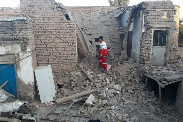 آسیب شدید به خانه‌ های روستای ایوق سراب