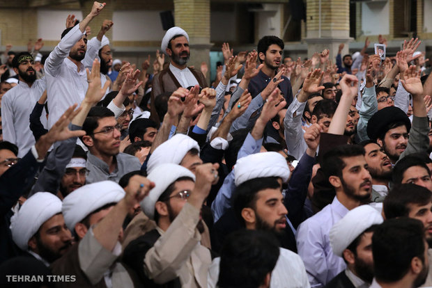 Seminary Students of Tehran Province Meet with Ayatollah Khamenei