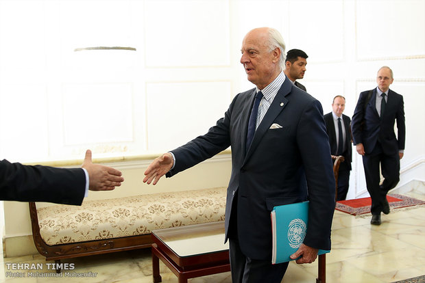 Iran's Zarif meets UN Syria special envoy