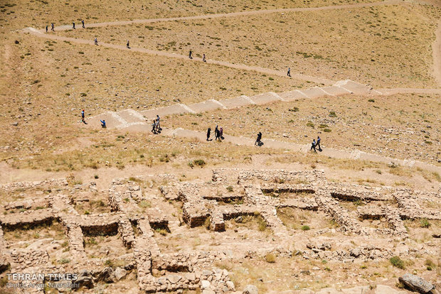 Takht-e Soleyman: harmonious sanctuary inspired by natural context