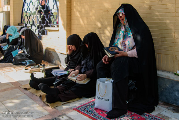 مراسم دعای عرفه در آستان مقدس امامزاده طاهر (ع) کرج