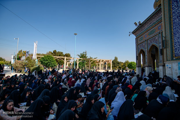 مراسم دعای عرفه در آستان مقدس امامزاده طاهر (ع) کرج