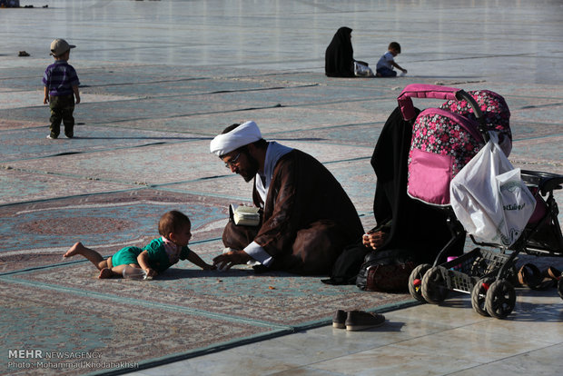 Jamkaran Mosque hosts Muslims celebrating Eid al-Adha