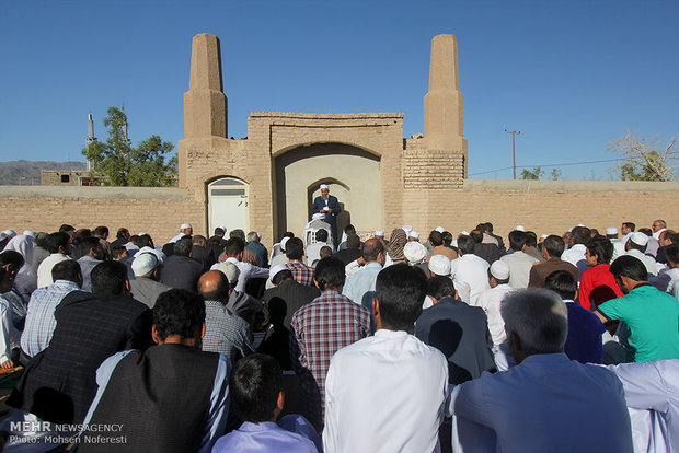 اقامه نماز عید سعید قربان در روستای بجد خراسان جنوبی