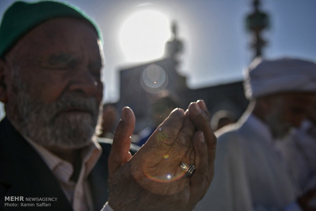 اقامة صلاة العيد في الحرم الرضوي