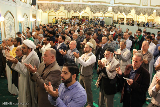 Muslims observe al-Adha recitations in Islamic Center of England