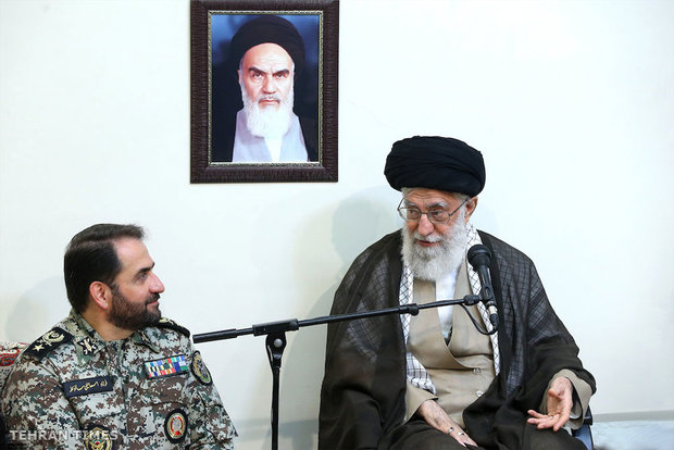 Ayatollah Khamenei receives commanders and officials of IRI's Army