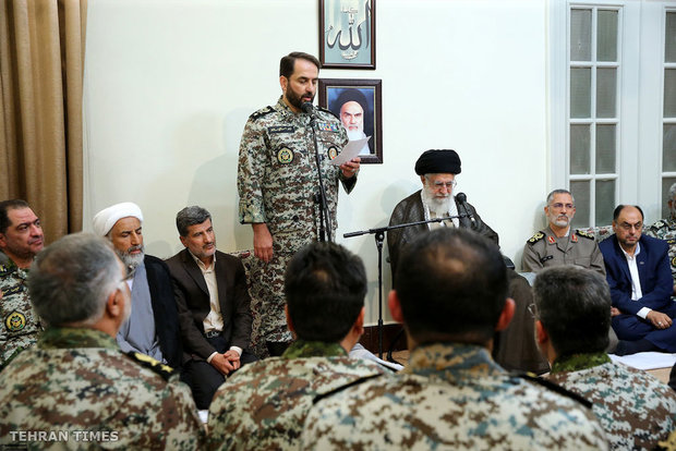 Ayatollah Khamenei receives commanders and officials of IRI's Army