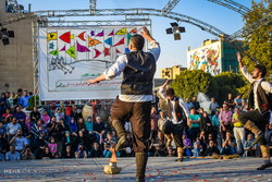 هفتمین سمینار نمایش های آیینی و سنتی در قمصر کاشان برگزار شد