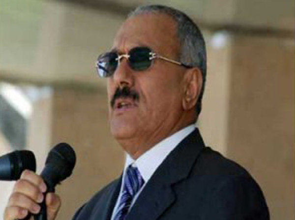  صالح يطلب وساطة إيران وحزب الله لاحتواء خلافه مع أنصار الله