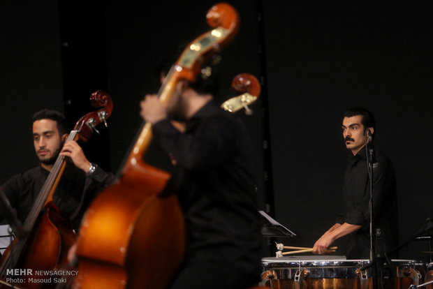Salar Aghili performs with Iran's Natl. Orchestra 