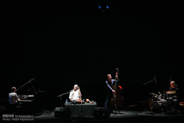 Kayhan Kalhor, Rembrandt Trio jointly perform in Tehran