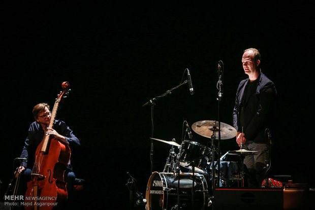 Kayhan Kalhor, Rembrandt Trio jointly perform in Tehran