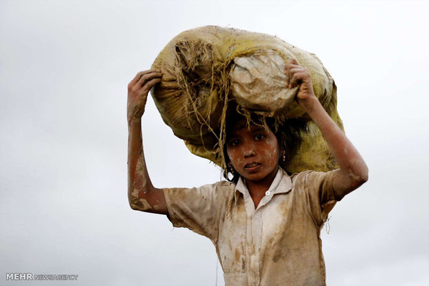 Rohingya Müslümanlarının soykırımdan kaçışı