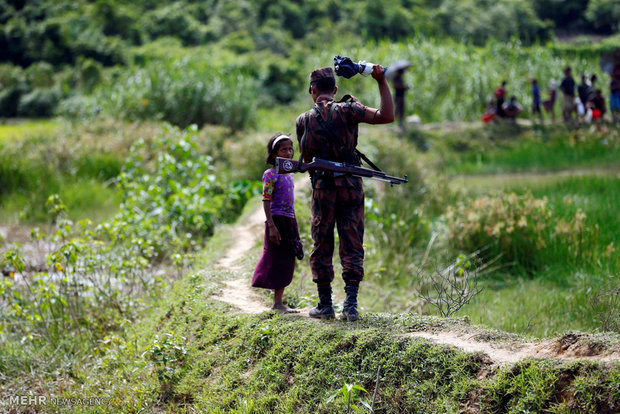 Rohingya Müslümanlarının soykırımdan kaçışı