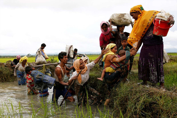 Rohingya Müslümanlarının soykırımdan kaçışı