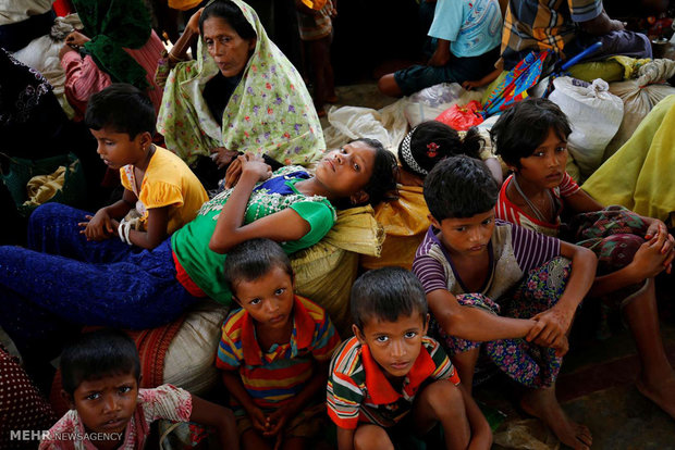 Rohingya Müslümanlarının soykırımdan kaçışı