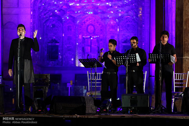 Şehram Nazeri'den İsfahan'da coşkulu konser