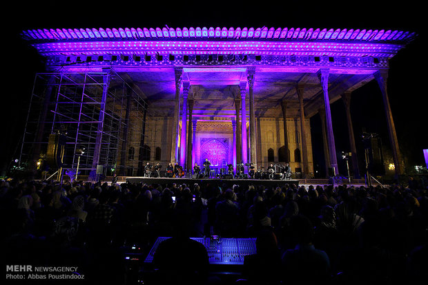 Nazeris stage concert in Isfahan