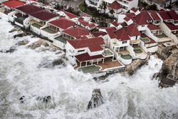 إخلاء ولاية فلوريدا الأمريكية من السكان مع اقتراب "أكثر العواصف كارثية"