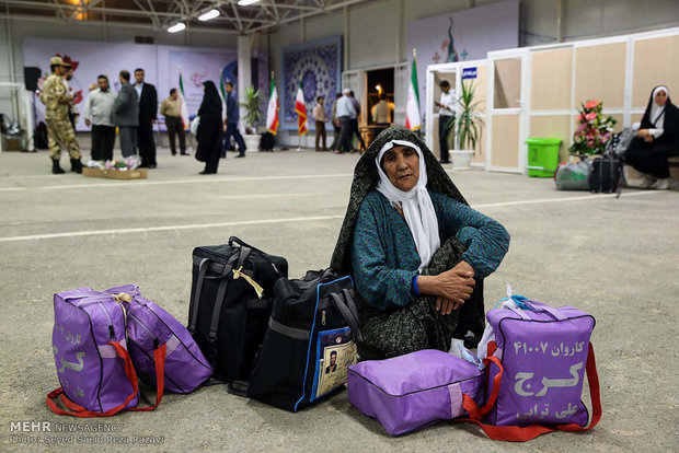 Iranian Hajj pilgrims returning home