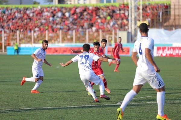 درگیری طرفداران ملوان بانیروهای امنیتی/۳کارت زرد نصیب بازیکنان شد