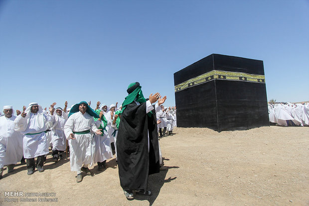 "من كنت مولاه فهذا على مولاه" 