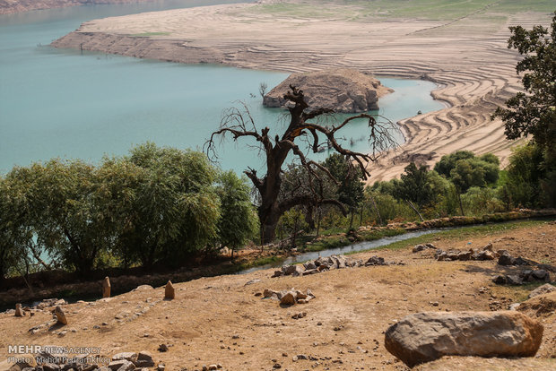 کوچ اجباری روستای میراحمد غریبی ها 