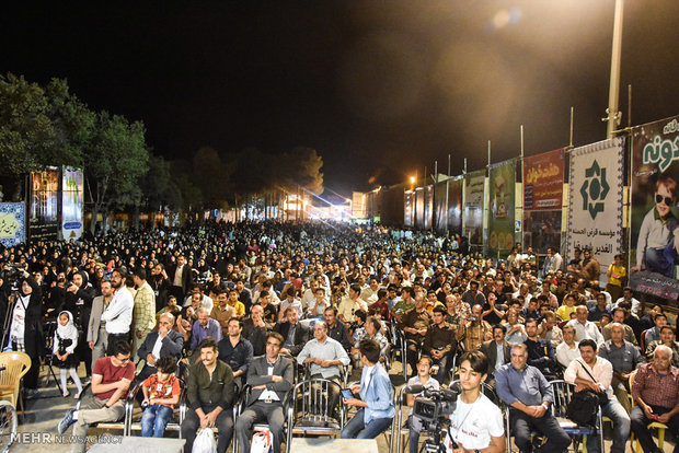 دومین نمایشگاه و جشنواره چلچراغ هنر در شهرضا