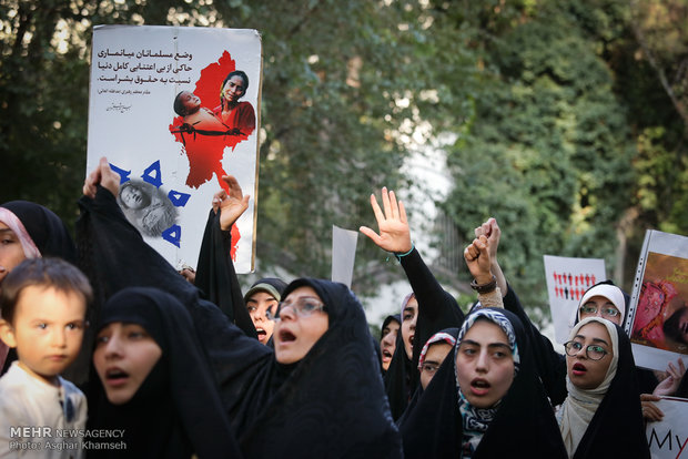 Iranian students gather to protest situation in Myanmar