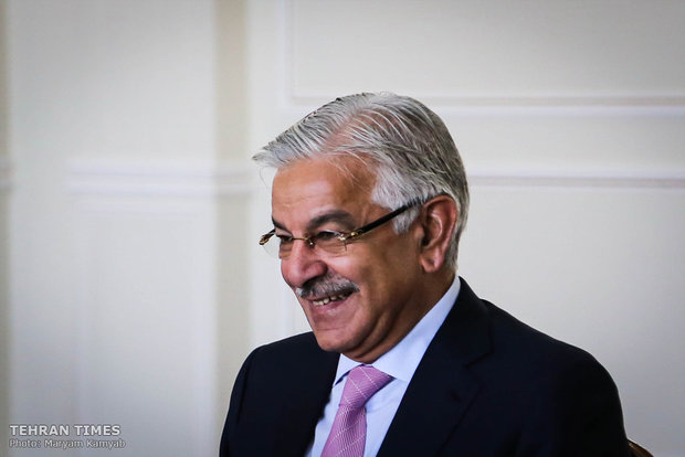 Zarif receives Pakistani counterpart in Tehran