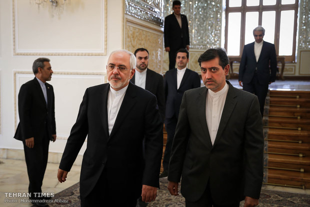 Iran's Zarif meets foreign ambassadors in Tehran