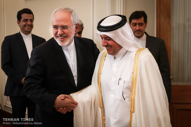 Iran's Zarif meets foreign ambassadors in Tehran